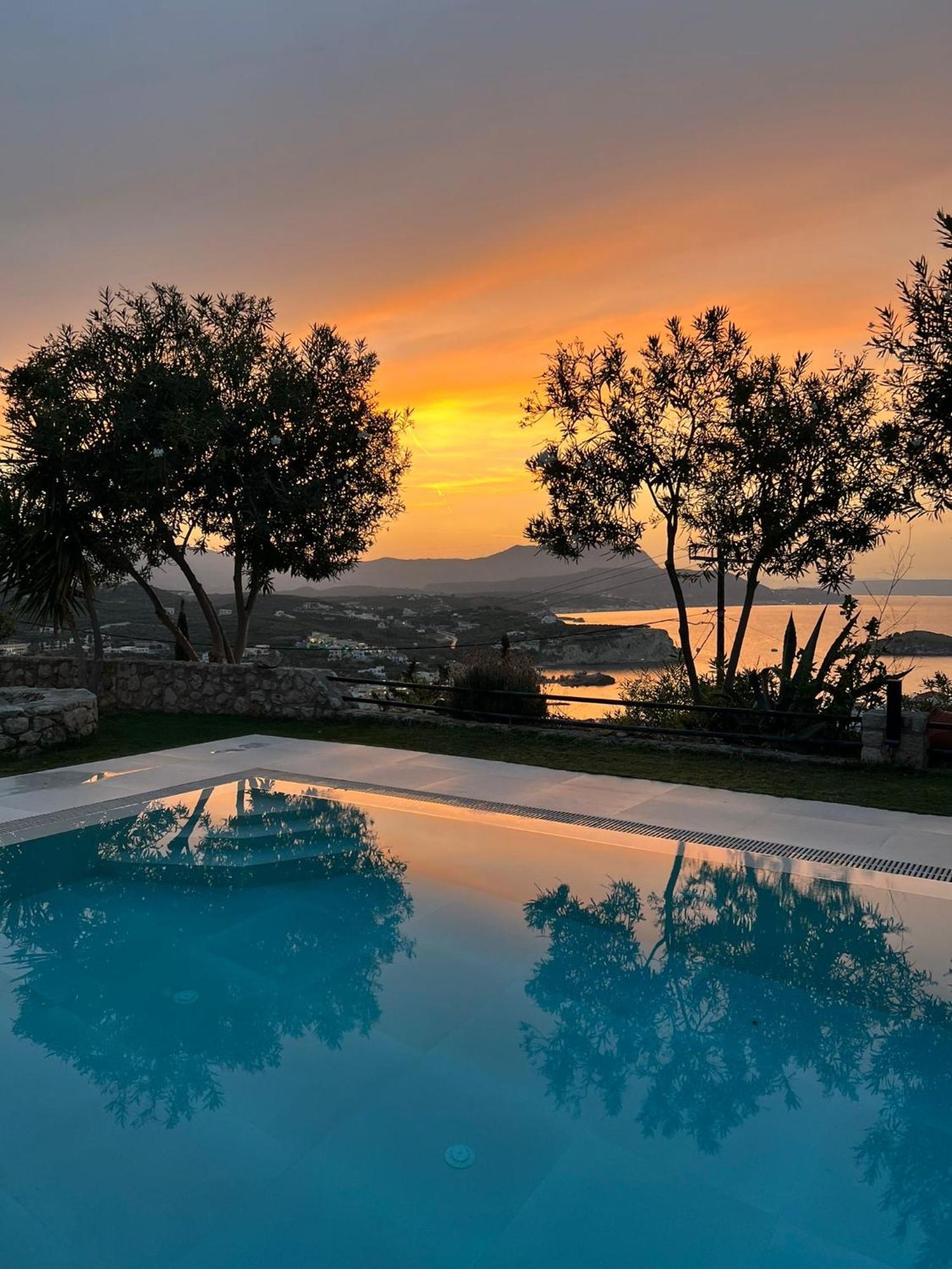 Shigaya Boutique Villa Pláka Buitenkant foto